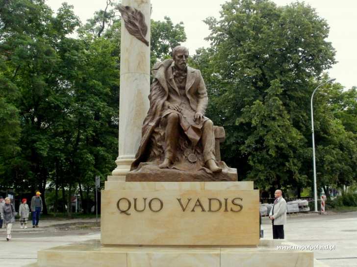 Henryk Sienkiewicz Monument In Kielce - Photo 45/230