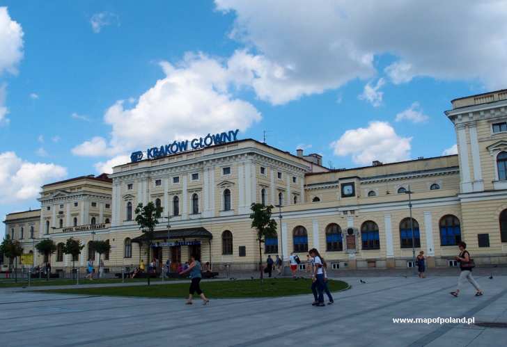 Railway Station in Krakow - Photo 175/382